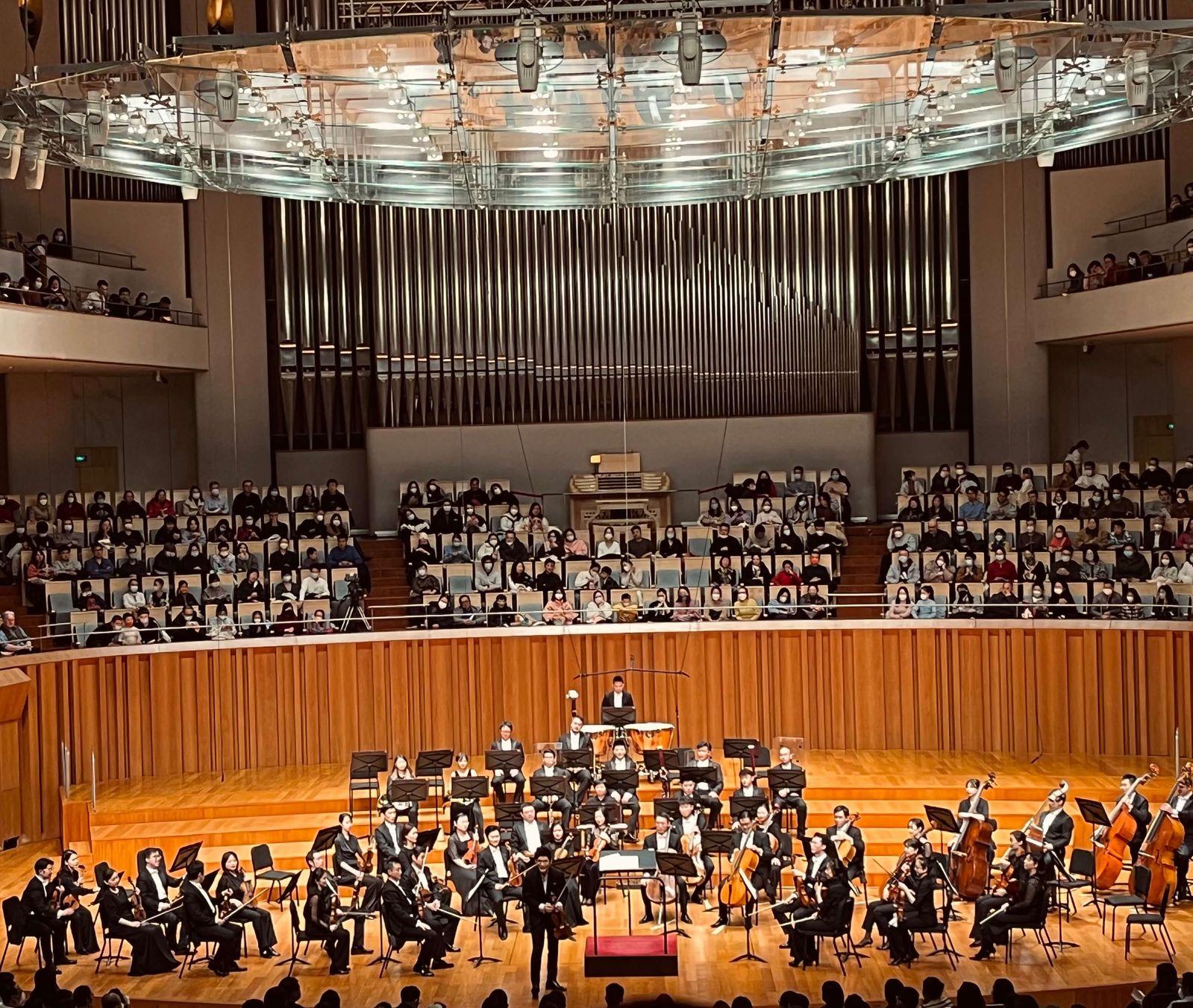 beethoven_symphony_concert_live