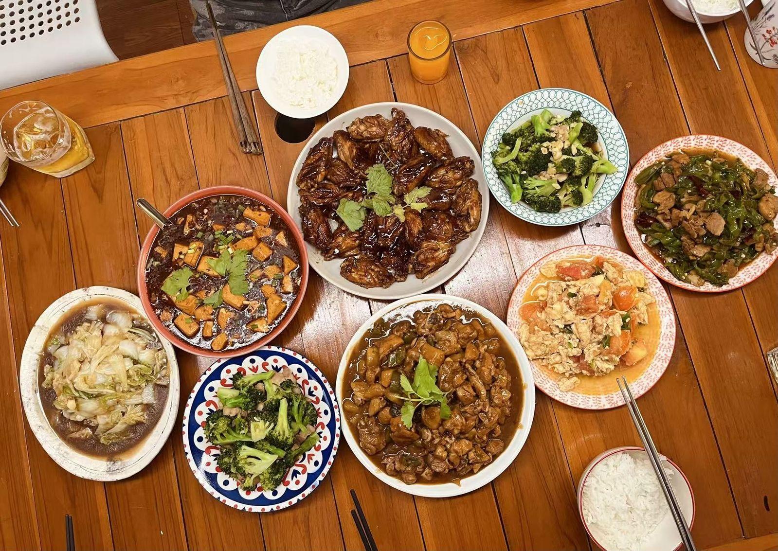 chiangmai_couple_meal